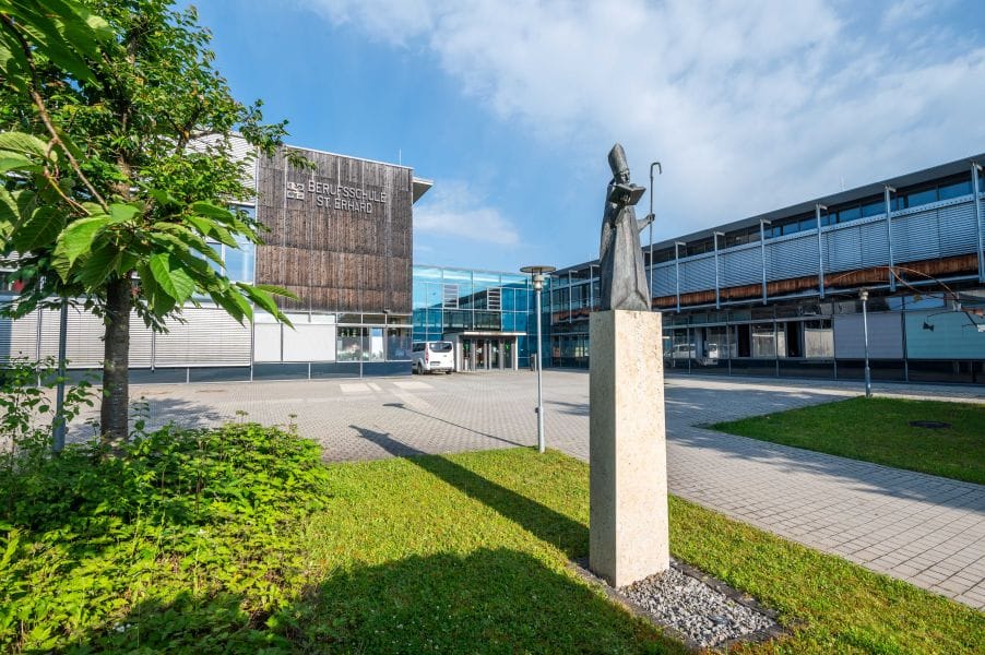 Hausansicht Berufsschule St. Erhard